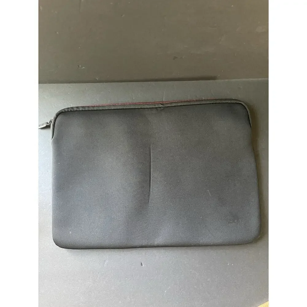 Acer Laptop Sleeve Black Padded Zippered Carrying Bag 15x10 Inch Career Office